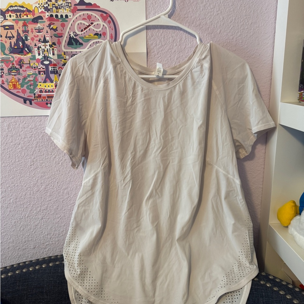 Lululemon Athletica White Short Sleeve Tee